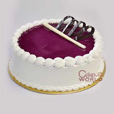 Blackcurrant Birthday Cake | chocolate-academy.com