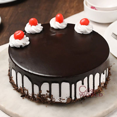 Easy Black Forest Cake {With Cake Mix} - CakeWhiz