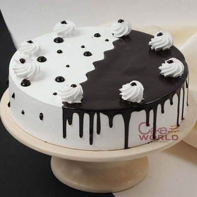 Choco Vanilla Cake | bakehoney.com